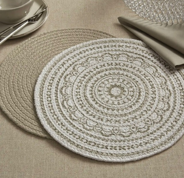 Essex Round Placemat