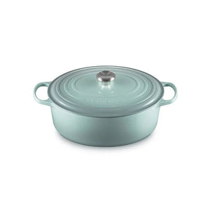 Open image in slideshow, Signature Oval Dutch Oven 8qt
